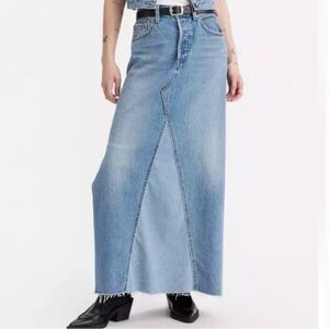 Levi’s Women's Cotton Iconic Side-Slit Maxi Skirt Size 29 NWT ✨
